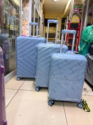 Blue Sky 3 in 1 Suitcases Set Size 29