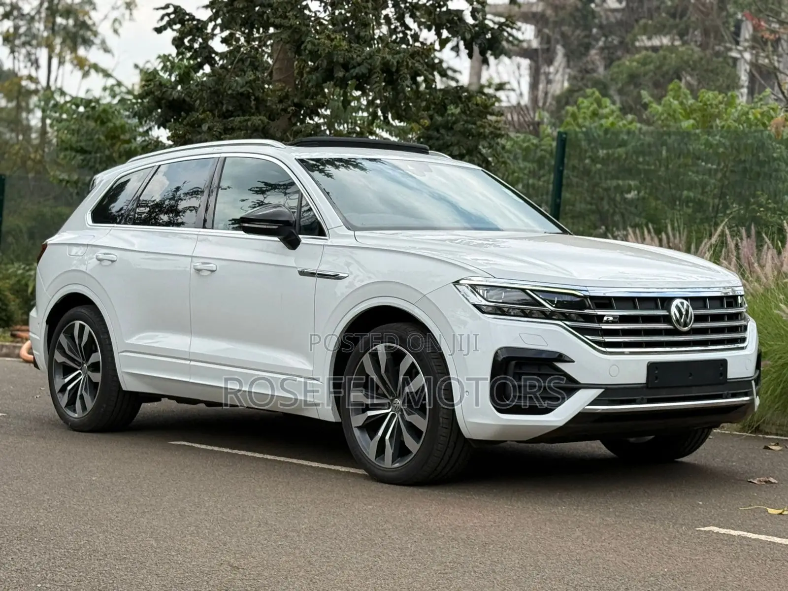 Volkswagen Touareg 2019 White