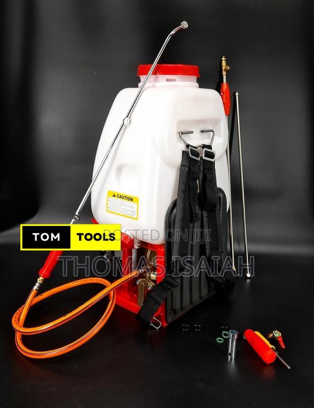 Powered Knapsack Sprayer With 25cc 4-Stroke Engine - thumbnail 2