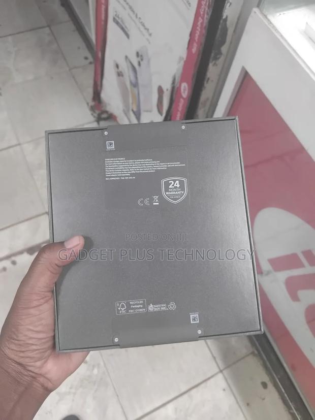 New Samsung Galaxy Z Fold7 512 GB Black - thumbnail 4