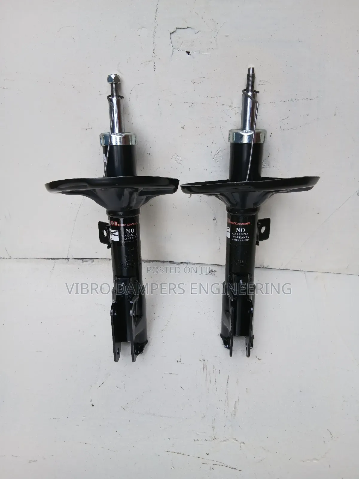 Mitsubishi Chariot Front Shock Absorbers