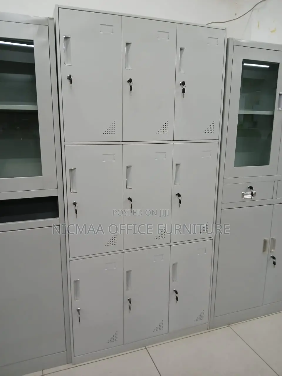 9-Locker Heavy-Duty Metal Locker Cabinet Multi-Compartment