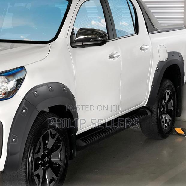 Toyota Hilux Accessories, 2020-2025 Double Cab Fender Flares, - thumbnail 4