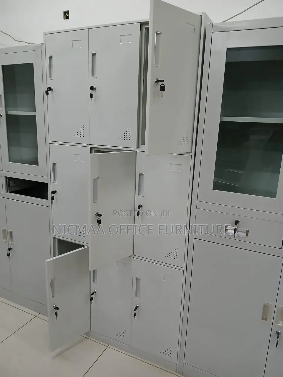 9-Locker Heavy-Duty Metal Locker Cabinet Multi-Compartment