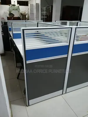 4-Persons Executive Partitioned Setup Workstation