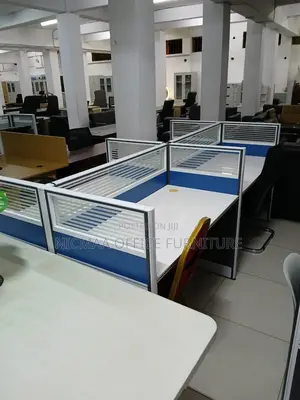 4-Persons Executive Partitioned Setup Workstation