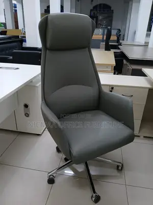 Ergonomic Comfort Sleek Design High Back Seat