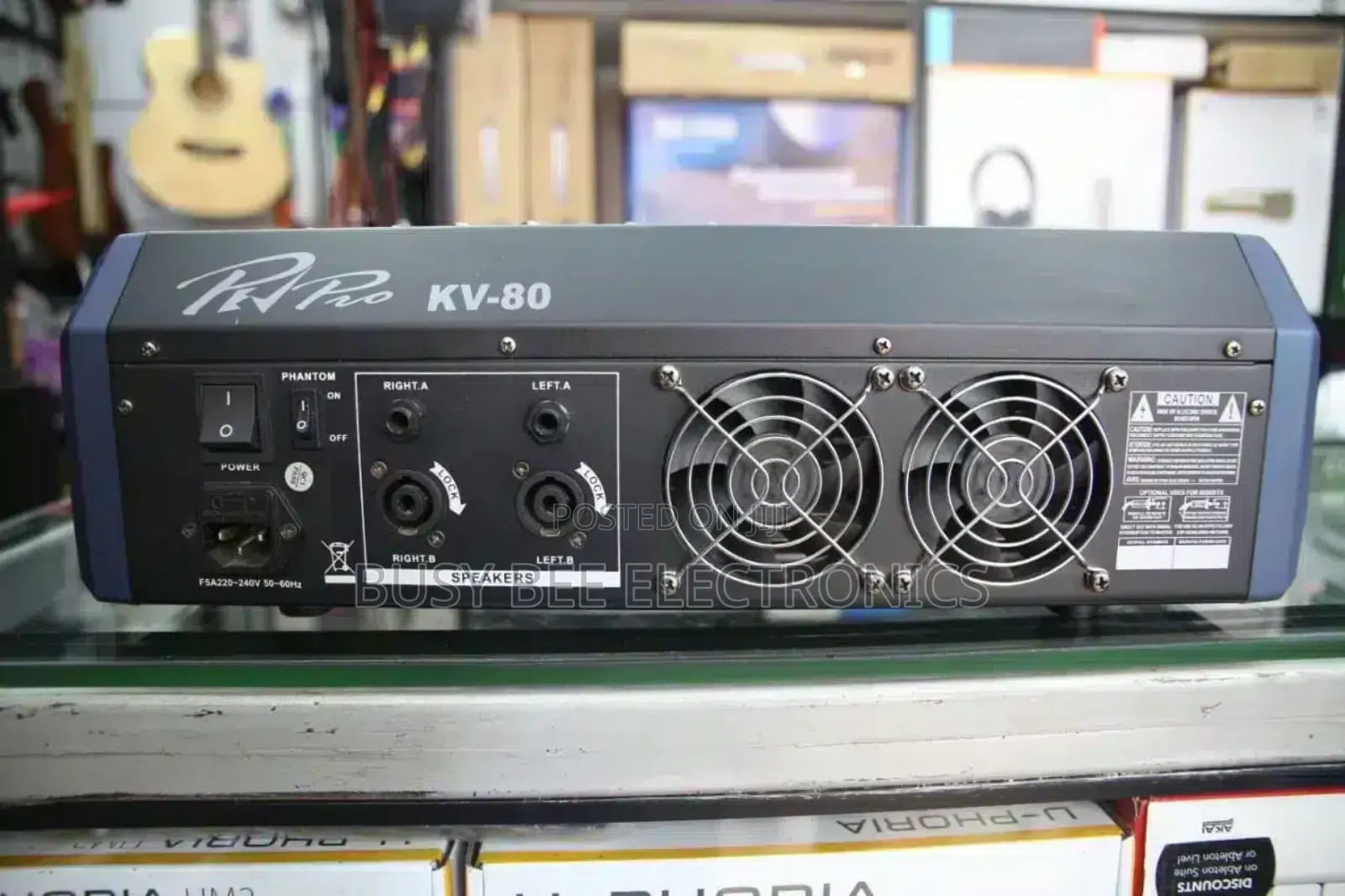 Soundcraft Kv 80 Professional Powered Audio Mixer