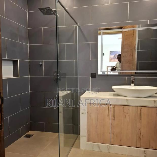 4bdrm Maisonette in Ruaka for sale - thumbnail 15