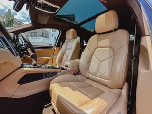 Porsche Macan S 2018 Blue