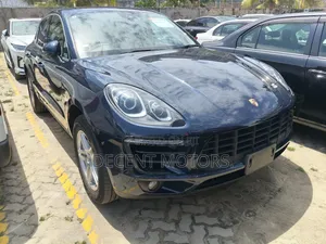 Porsche Macan S 2018 Blue
