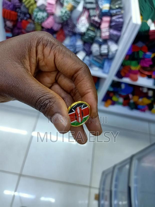 Round Kenyan Map Kenyan Flag - thumbnail 2