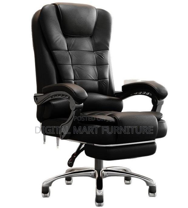 Office Chair: Black Simple Modulally Office Chair - thumbnail 2