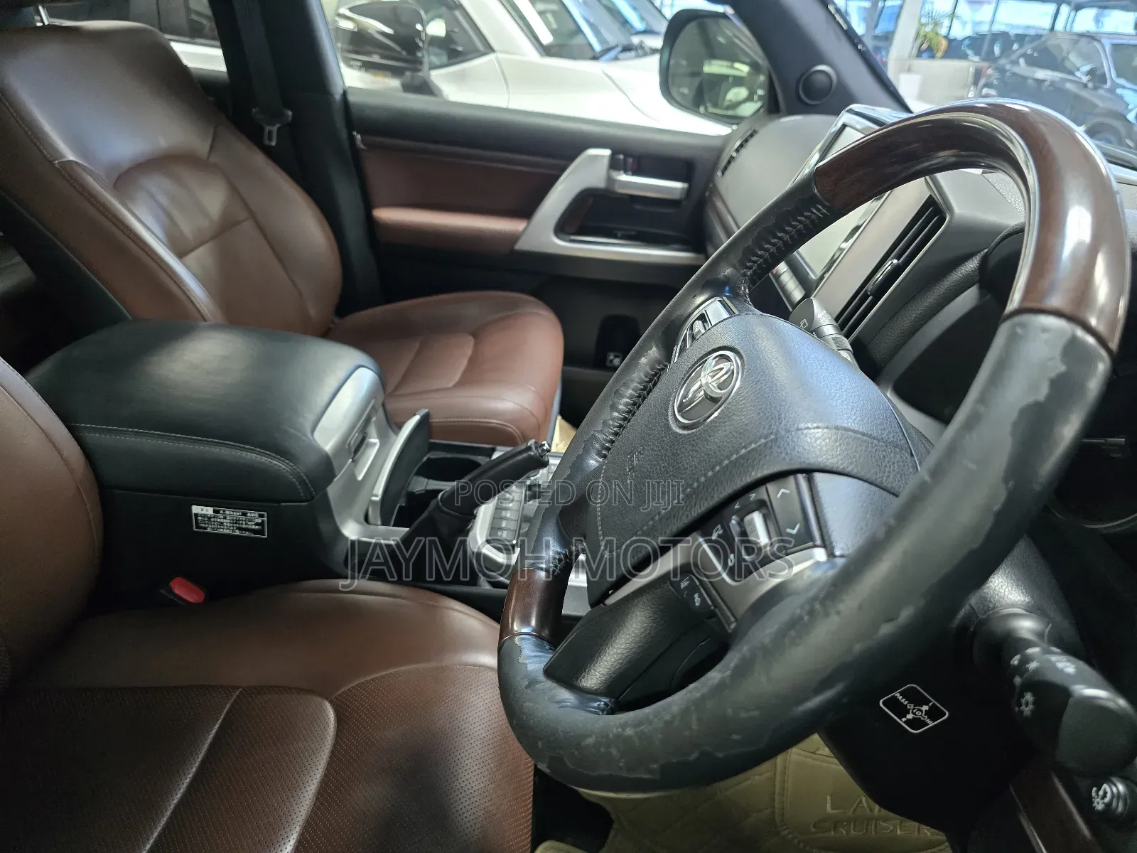 Toyota Land Cruiser 2018 White