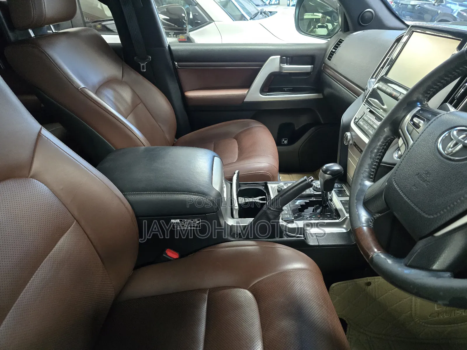 Toyota Land Cruiser 2018 White