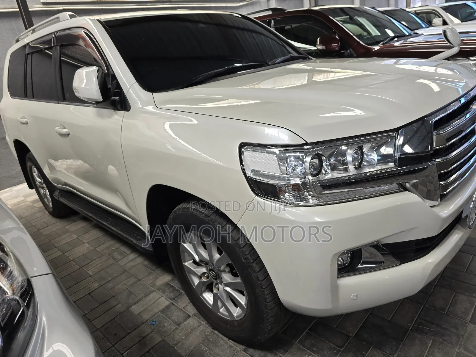 Toyota Land Cruiser 2018 White