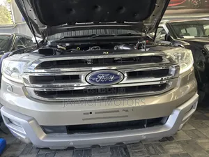 Ford Everest 2018 Gold