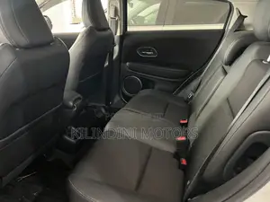 Honda Vezel 2019 White