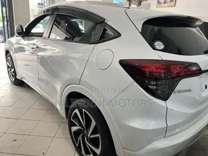 Honda Vezel 2019 White