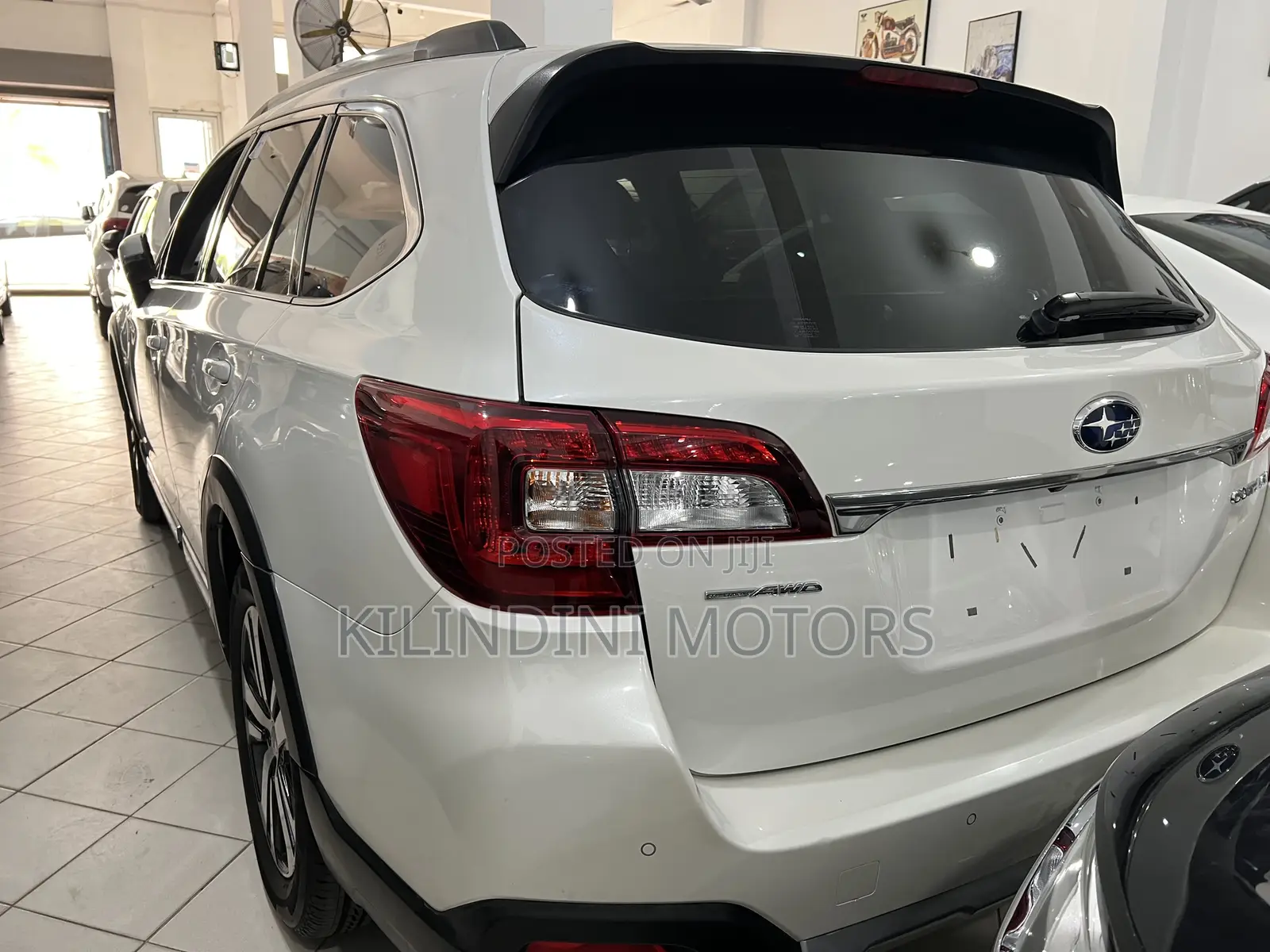 Subaru Outback 2018 White