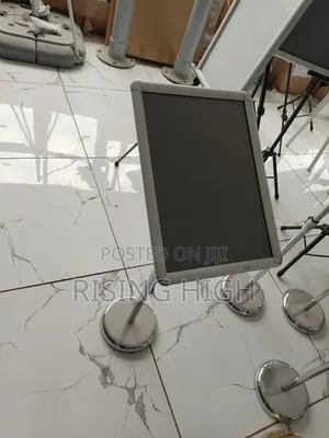 Heavy Duty Adjustable Acrylic Stands A3