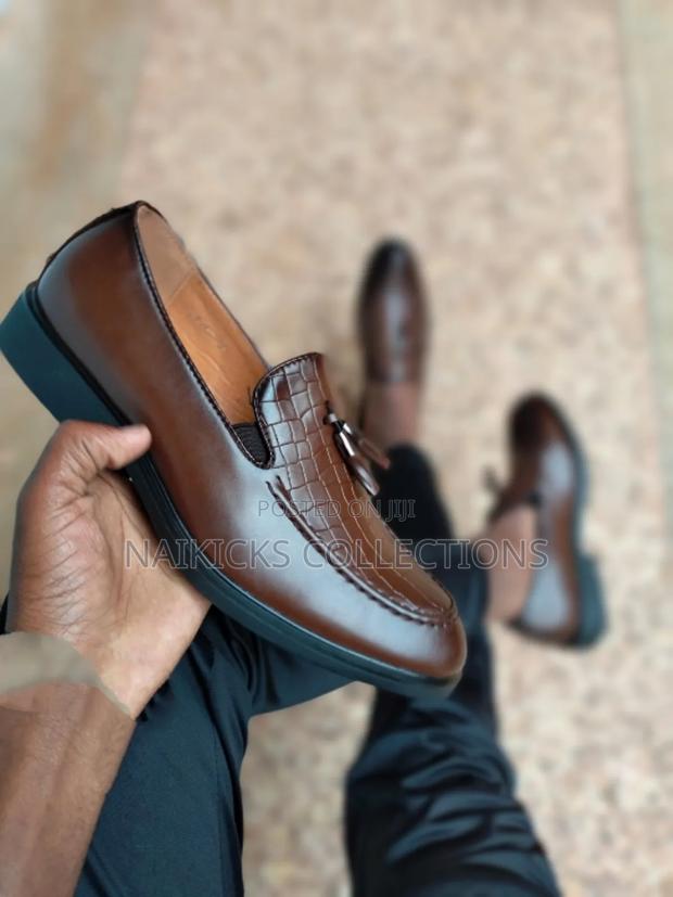 Official Men Leather Shoes - main view