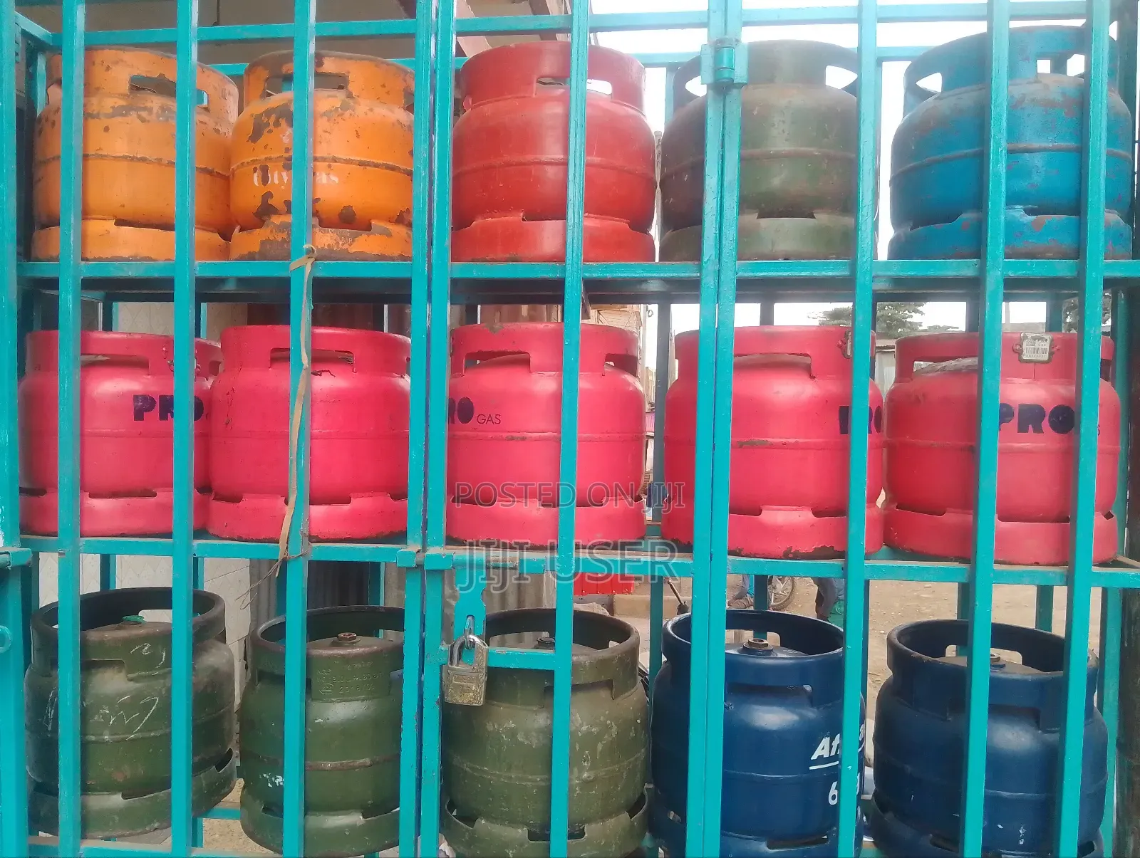 Affordable Gas Refills — 13kg 6kg Cylinders Available!