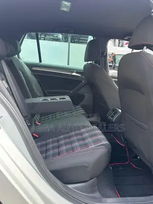 Volkswagen Golf GTI 2018 White