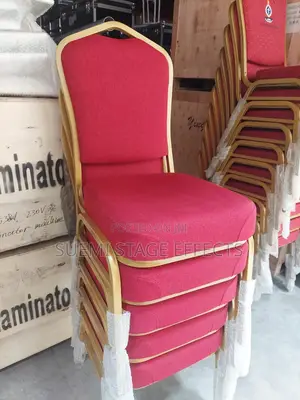 Red Banquet Chairs for Events – Elegant Comfortable