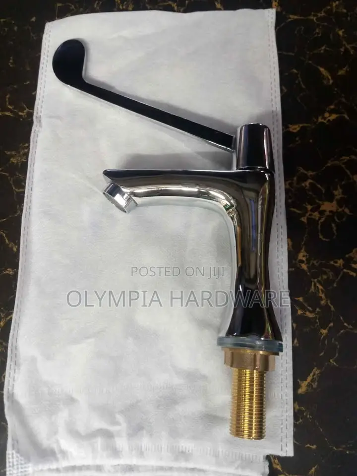 Medical Tap 1/2