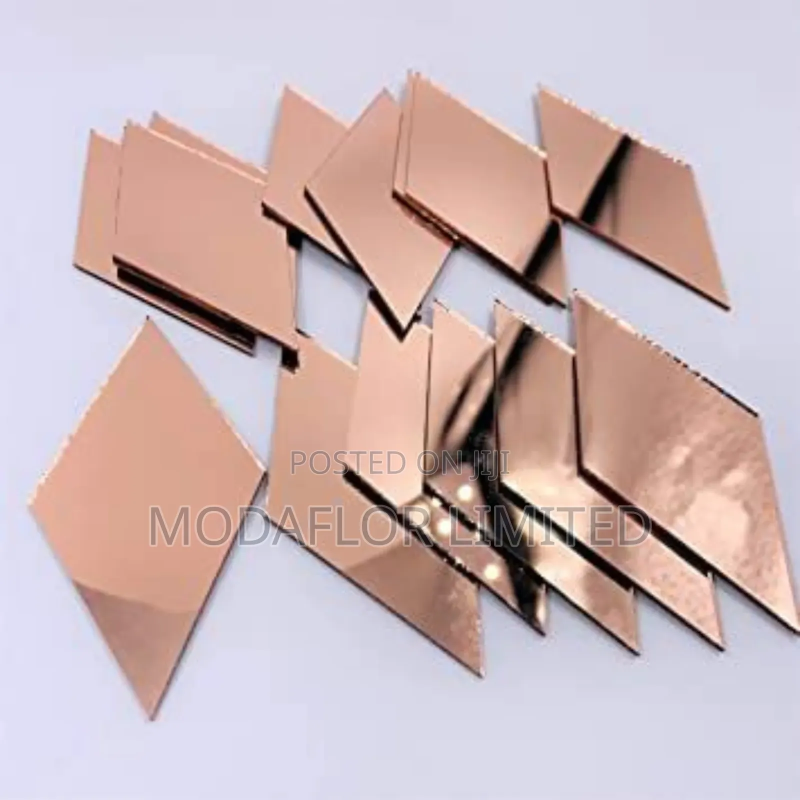 Diamond Acrylic Mirror – Modern Home Wall Design