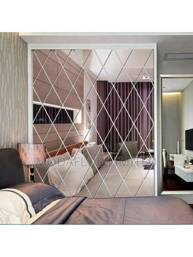 Diamond Acrylic Mirror – Beautiful Wall Accent