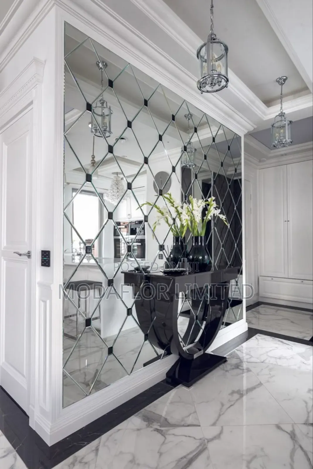 Diamond Acrylic Mirror – Bright and Decorative