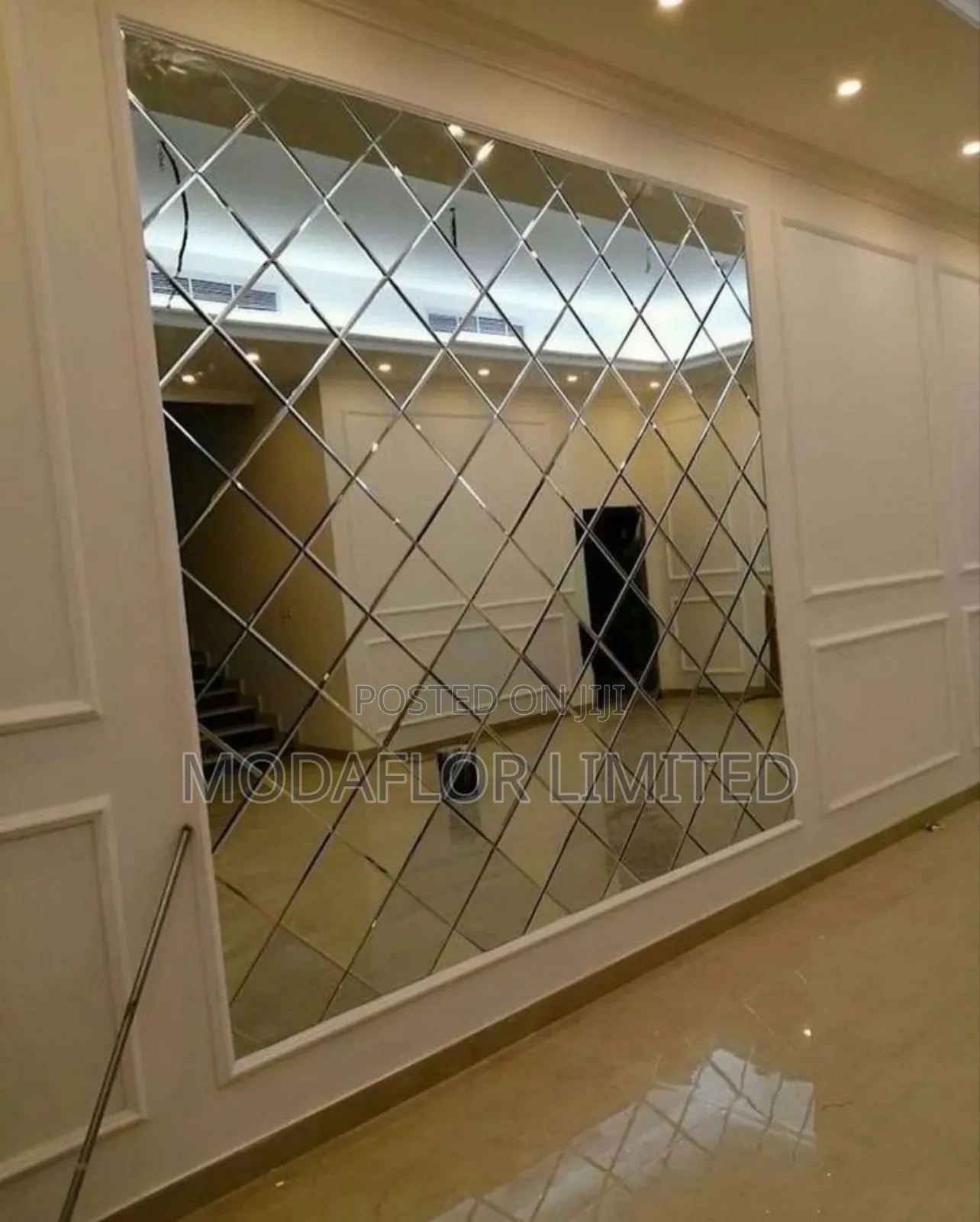 Diamond Acrylic Mirror – Luxury Decorative Wall Mirror