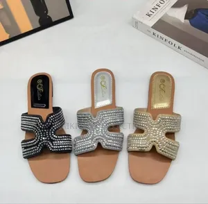 Hemes Shaped Glitter Sandals