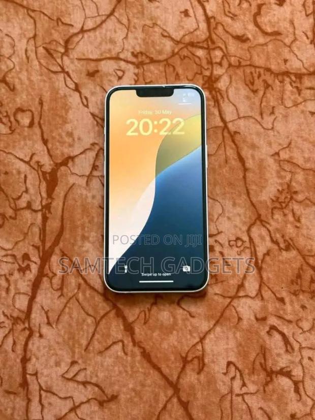 Apple iPhone 13 128 GB White - thumbnail 3