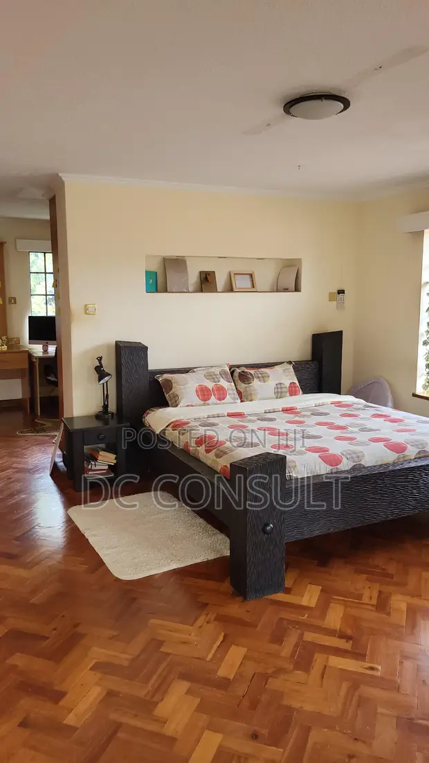 5bdrm House in Spring Valley for sale