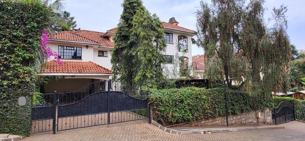 5bdrm House in Spring Valley for sale - thumbnail 11