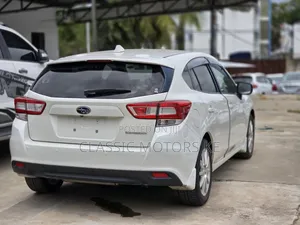 Subaru Impreza 2.0i Premium AWD Hatchback 2019 White