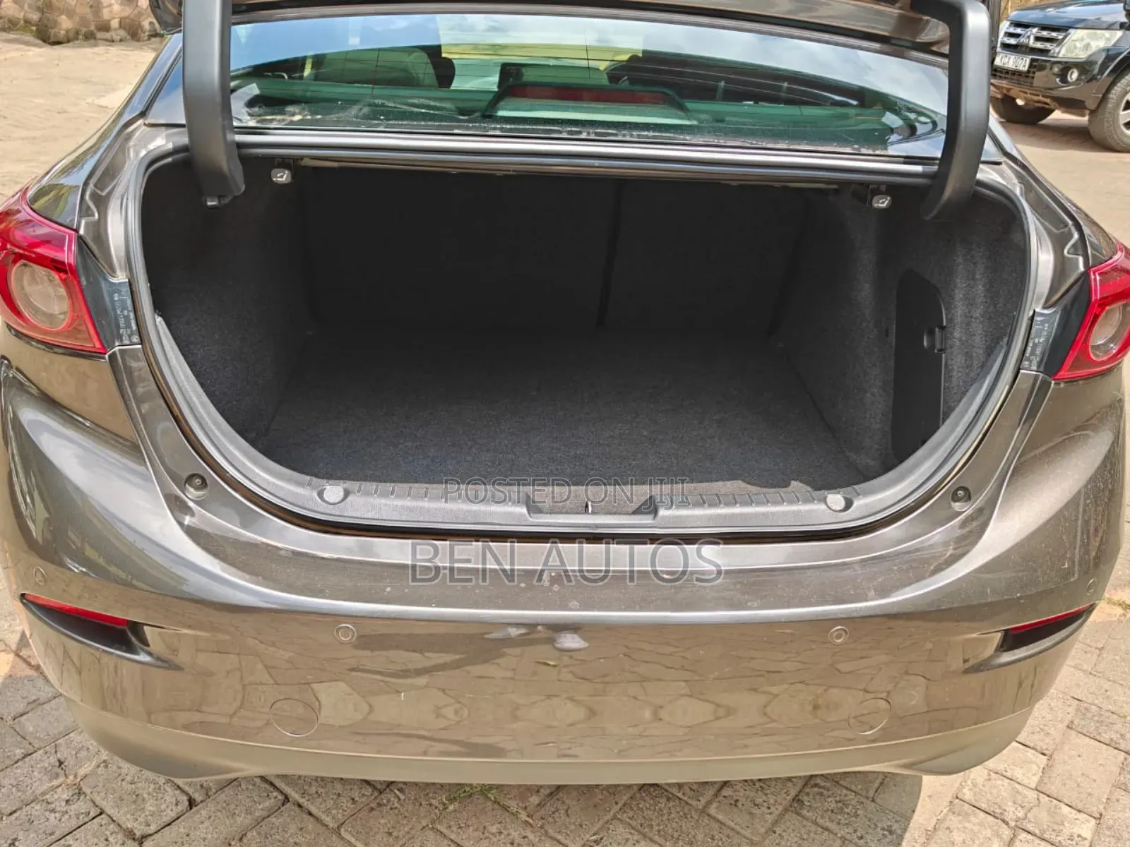 Mazda Axela 2017 Gray