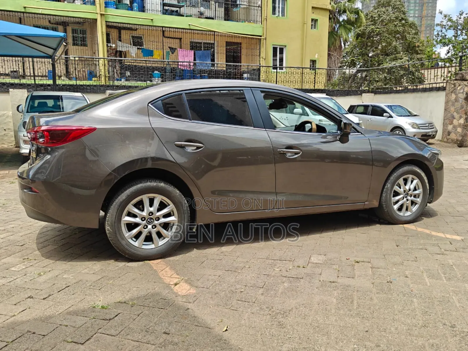 Mazda Axela 2017 Gray