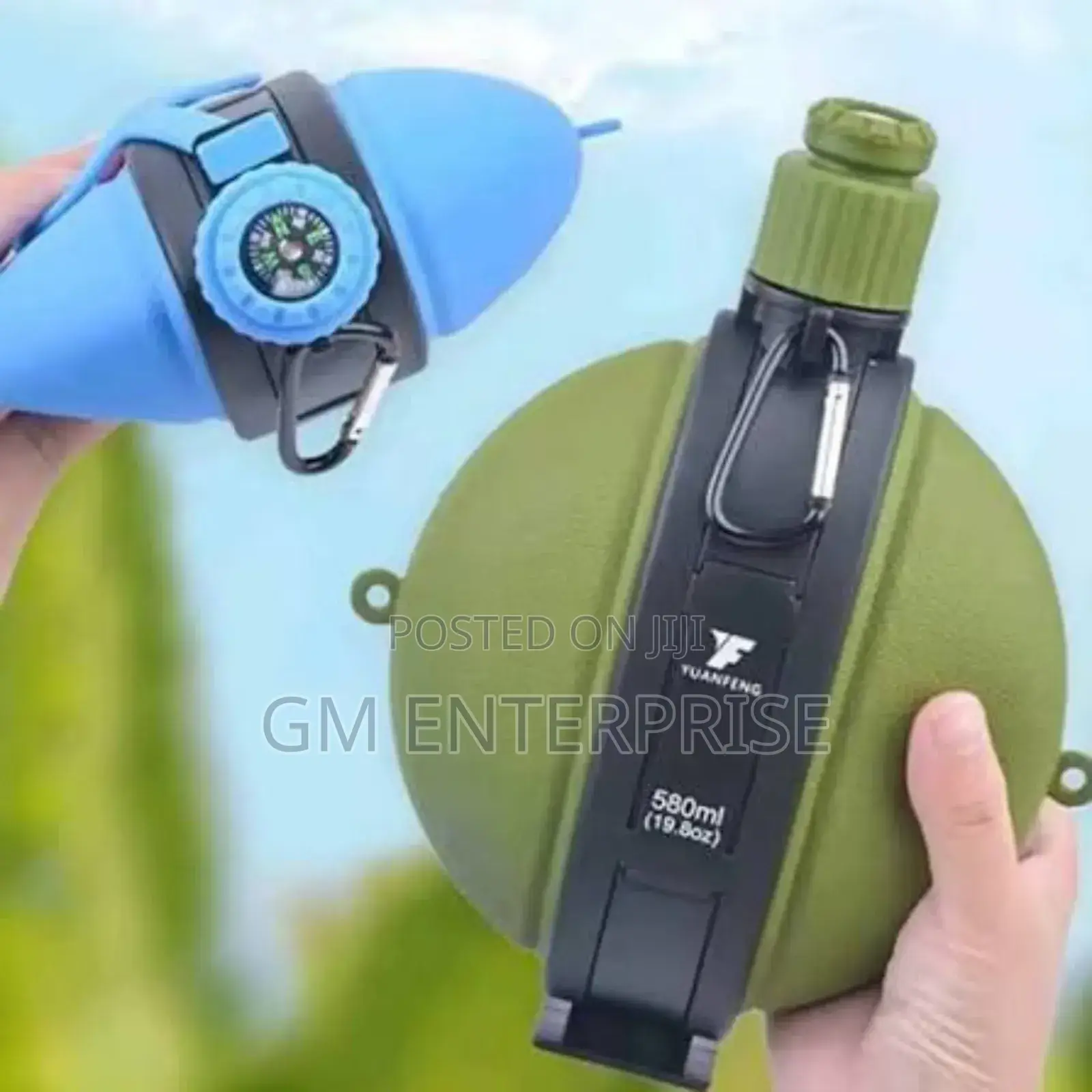 * 1pcs Foldable Silicone Water Bottle With Compass