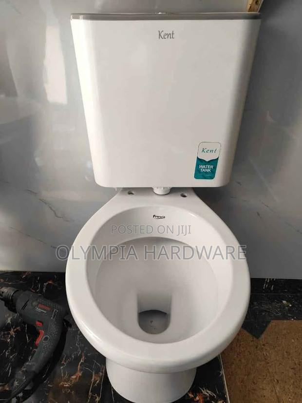 Toilet Seat + Toilet Water Cistern