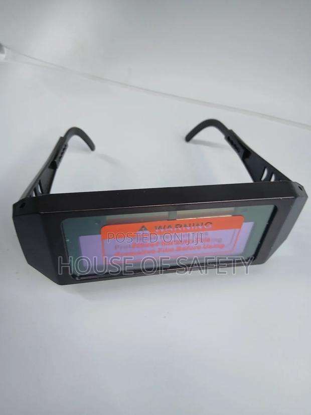 Auto-darkening Goggles - main view