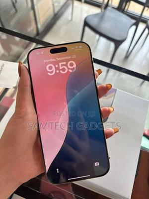 Apple iPhone 16 Pro Max 256 GB Gold - thumbnail 2