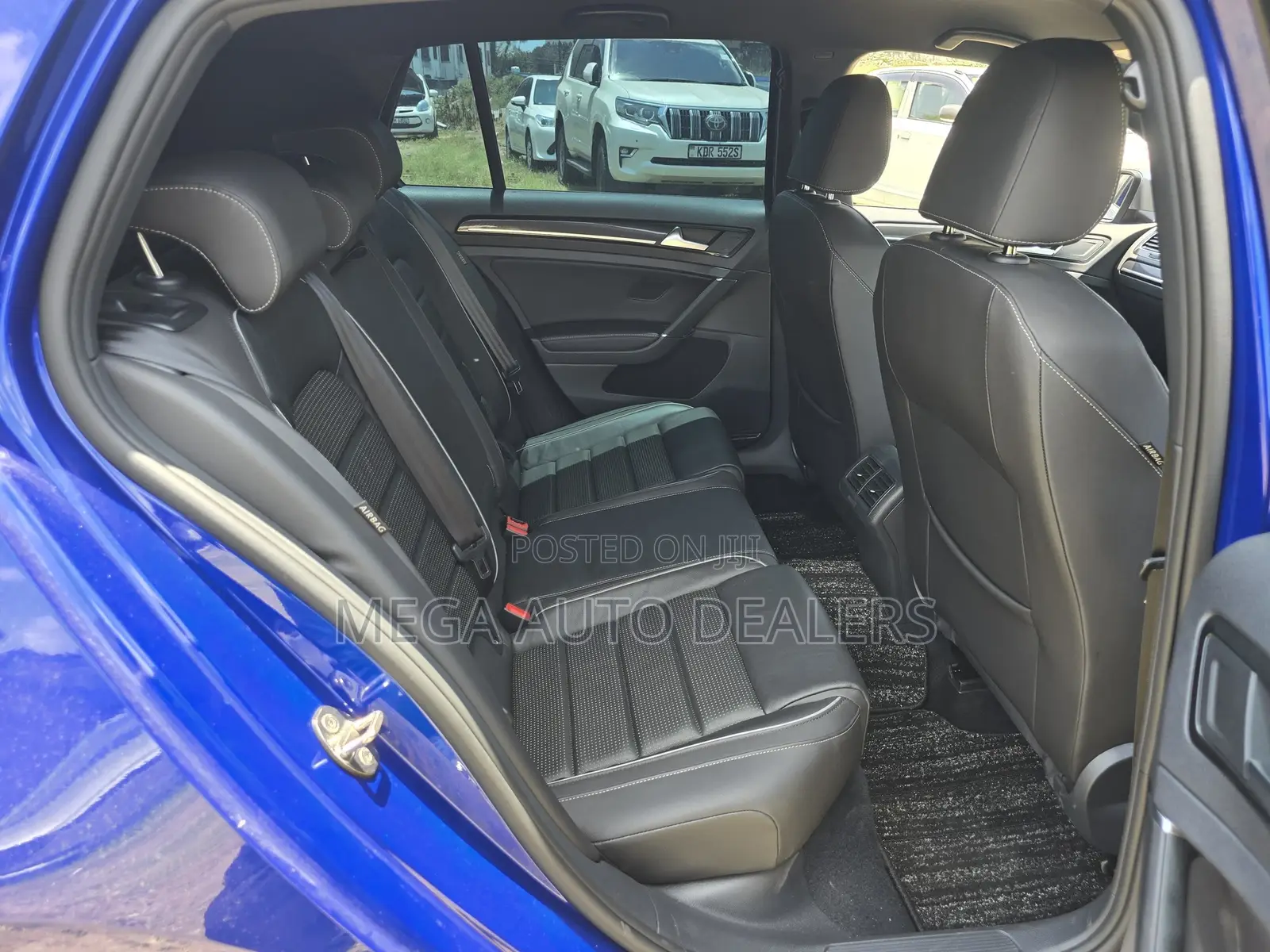 Volkswagen Golf R 4-Door w/DCC & Navigation 2019 Blue