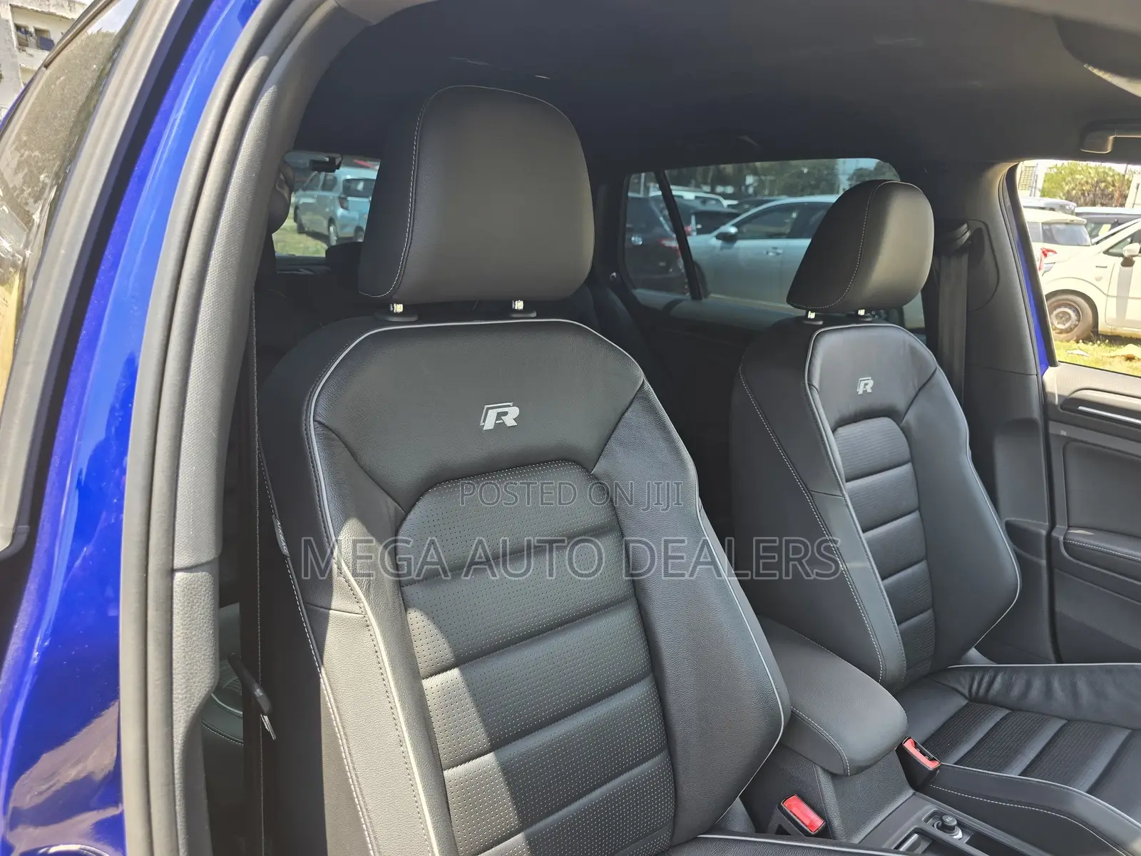 Volkswagen Golf R 4-Door w/DCC & Navigation 2019 Blue
