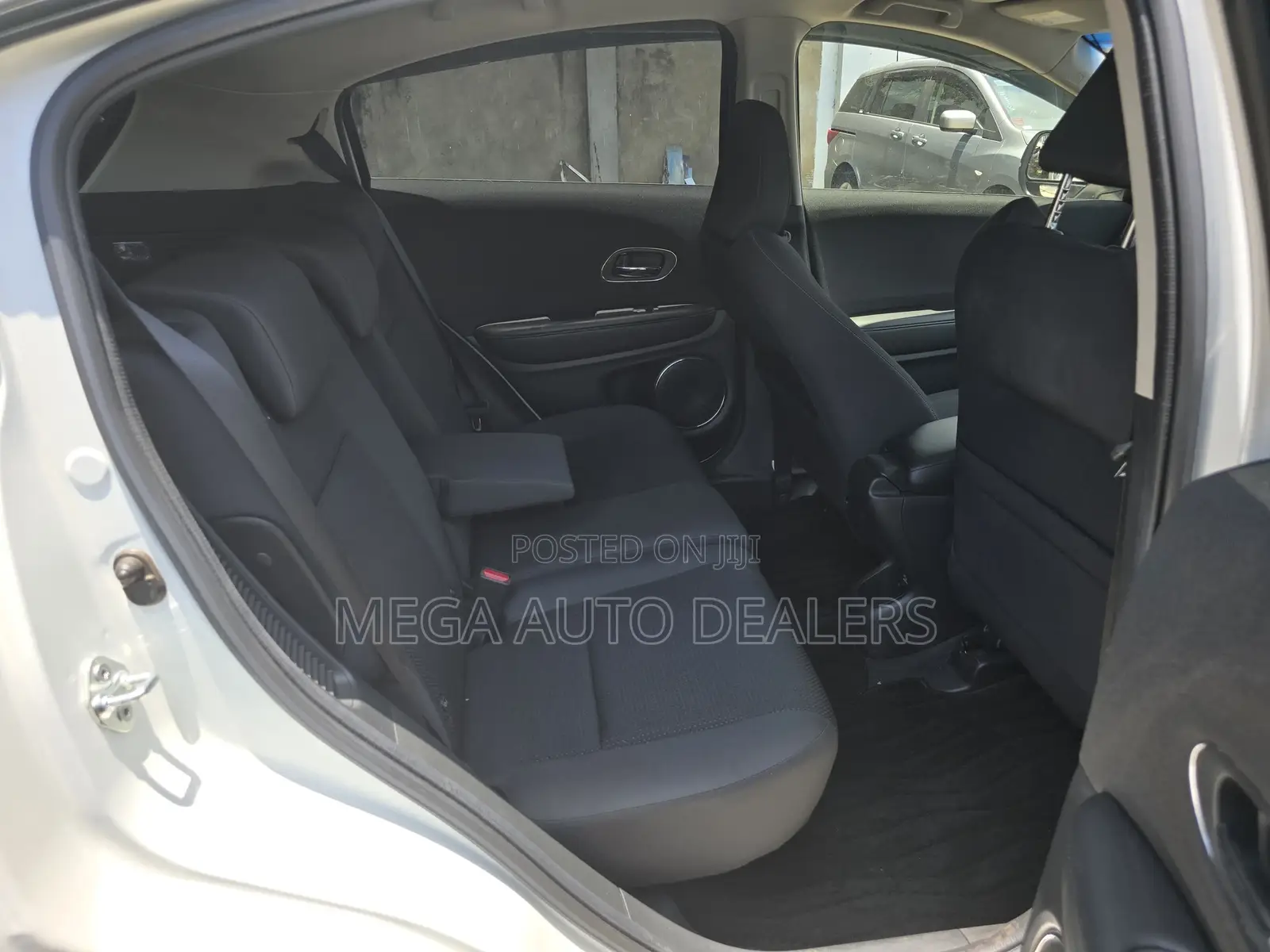 Honda Vezel 2018 White
