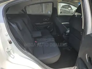 Honda Vezel 2018 White