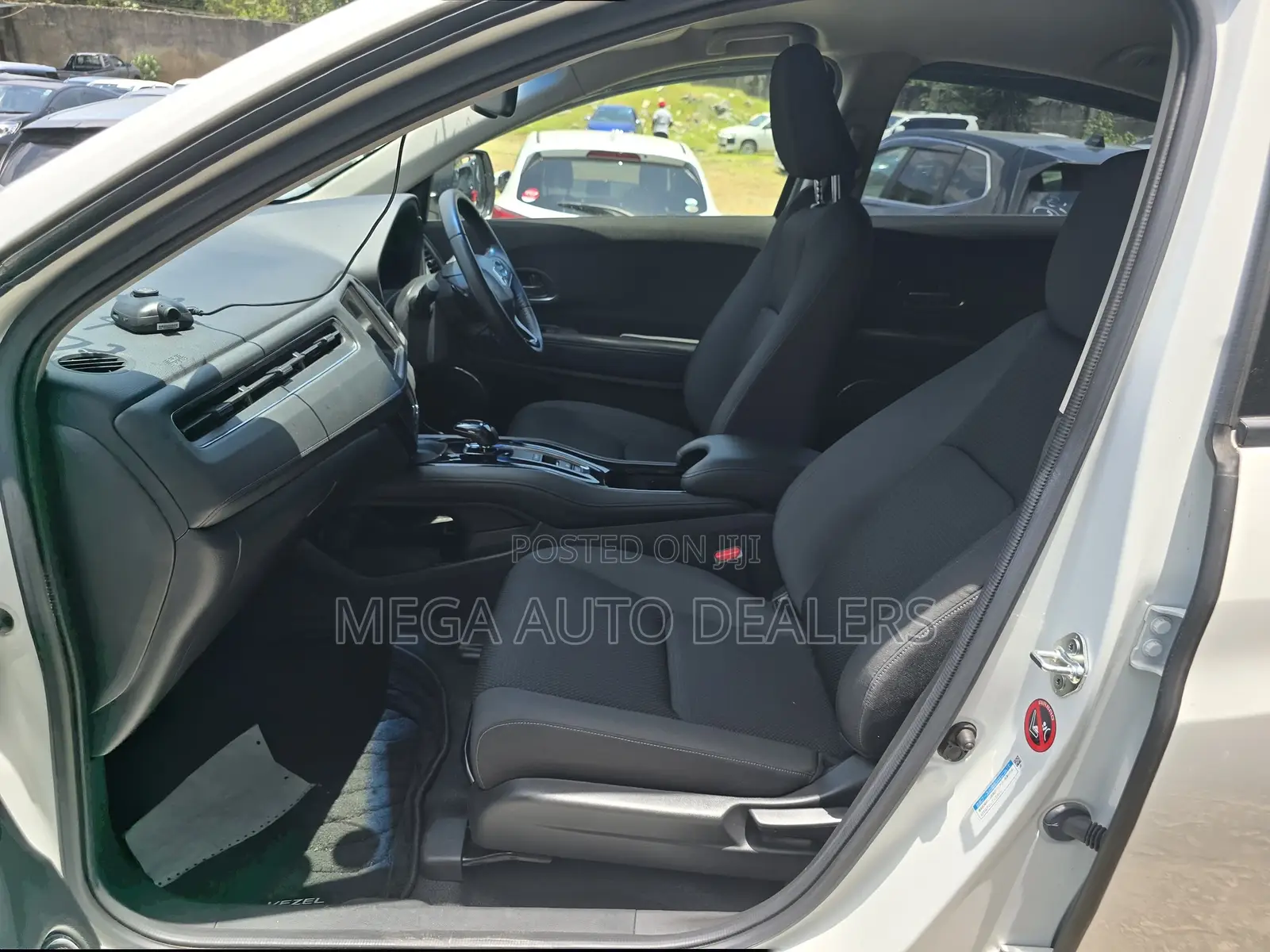 Honda Vezel 2018 White